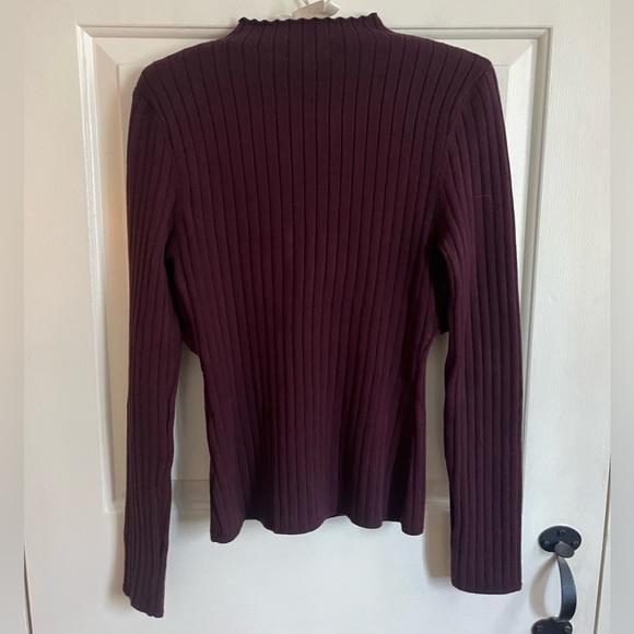 💖Black Raspberry Ribbed Knit Sweater💖 - Picture 7 of 15